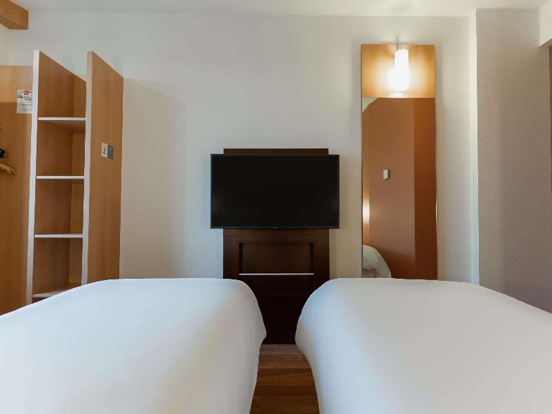 ibis Barcelona Mollet image