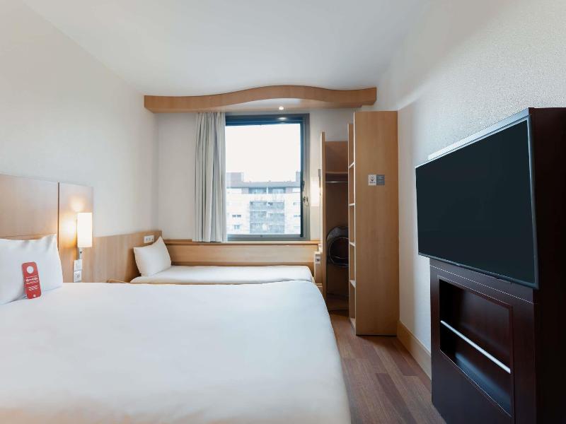 ibis Barcelona Mollet image