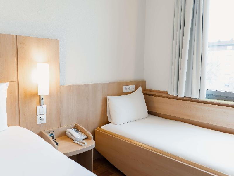 ibis Barcelona Mollet image