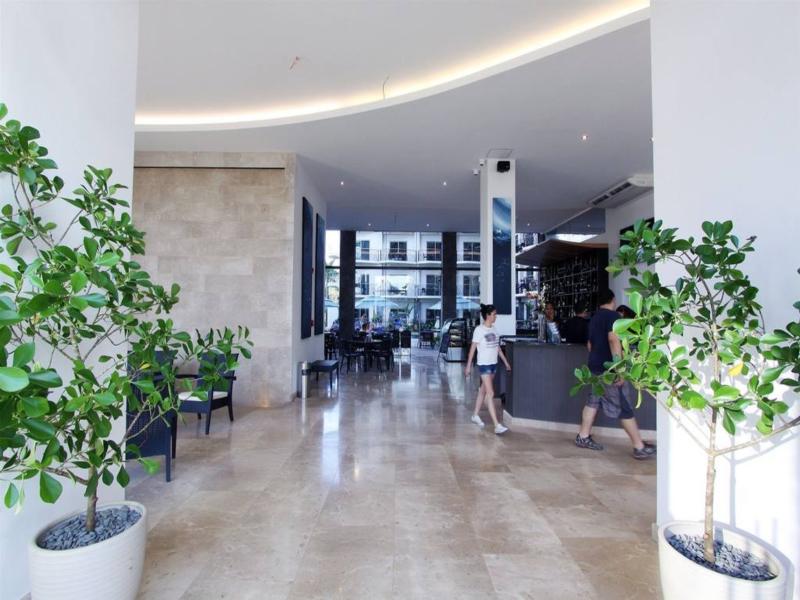 Oceano Hotel & Galeria image
