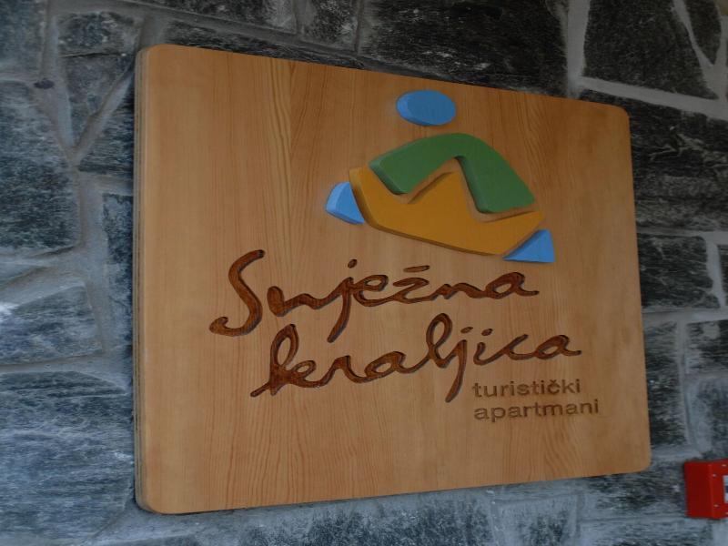 Turisticki Apartmani Snjezna Kraljica image