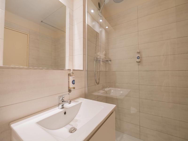 Comfort Hotel Lille L'Union image