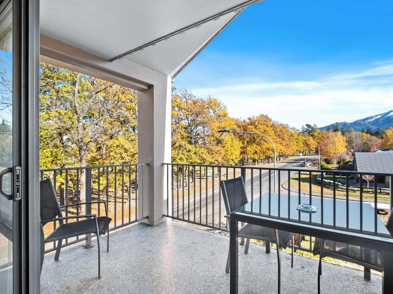 Clear Ridge Apartments
