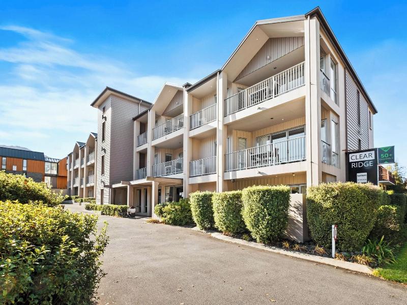 Clear Ridge Apartments