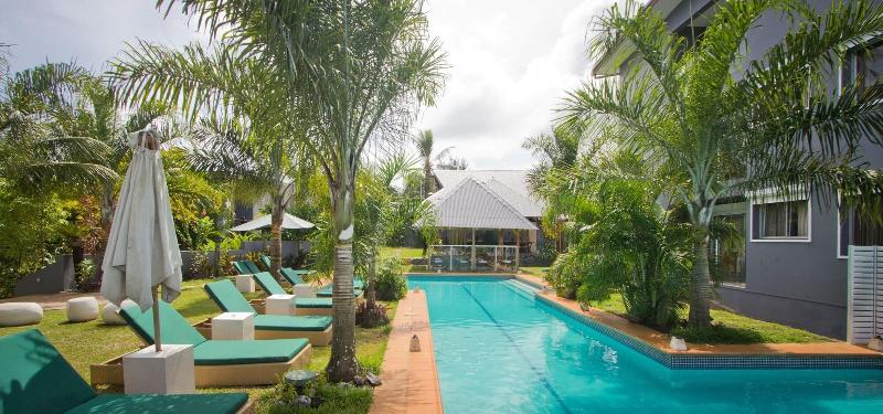 Coconut Palms Resort