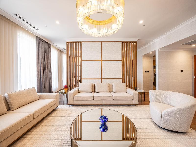 Duxton Hotel image