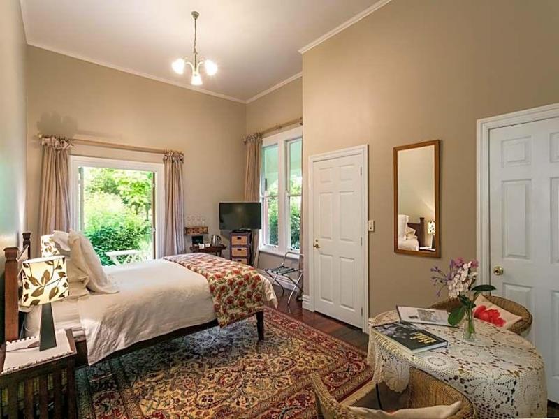 Hawthorne House image
