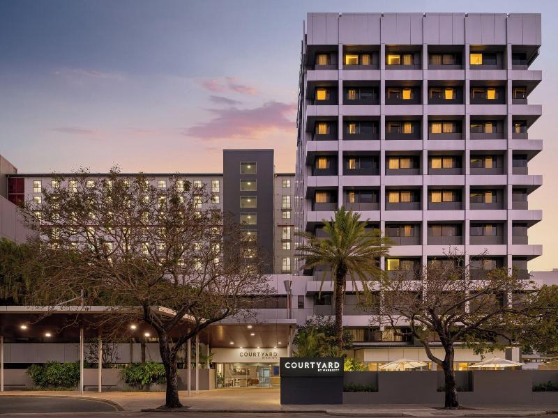 Courtyard by Marriott Darwin image
