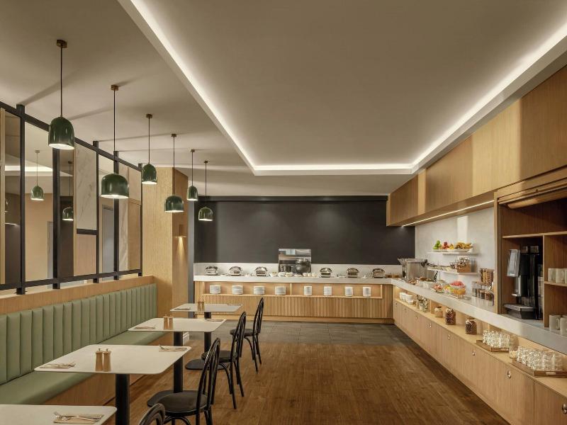 Courtyard by Marriott Darwin image