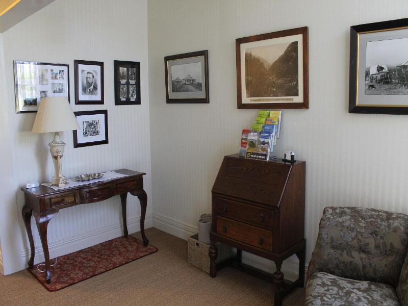 Murrells Grandview House image