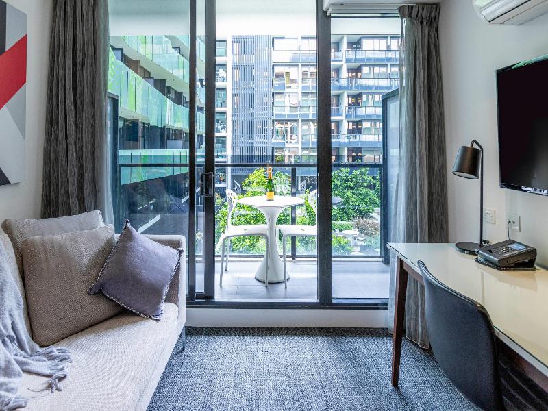 MainStay Suites Abbotsford image