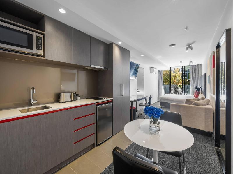 MainStay Suites Abbotsford image