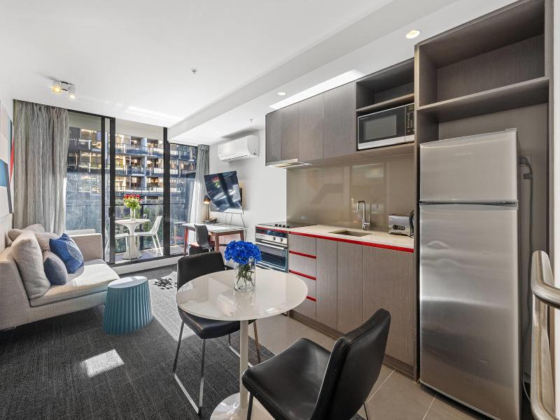 MainStay Suites Abbotsford image