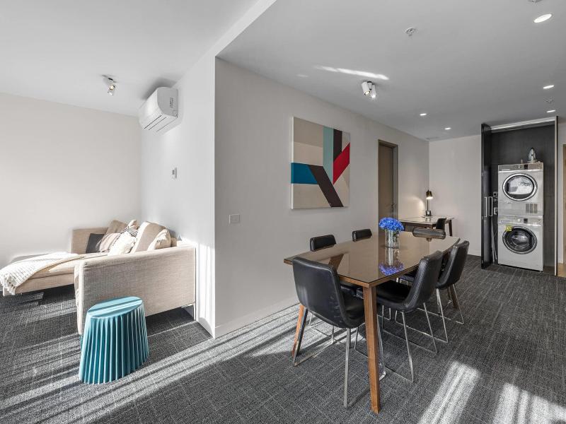 MainStay Suites Abbotsford image