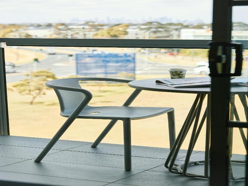 Quest Melbourne Airport Apartments image