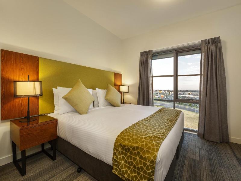 Quest Melbourne Airport Apartments image