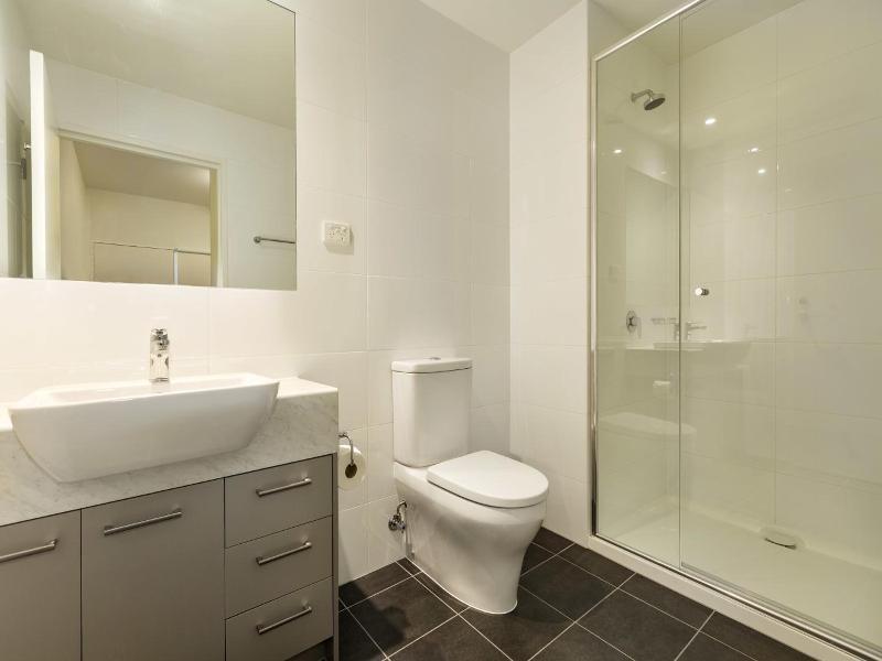 Quest Melbourne Airport Apartments image