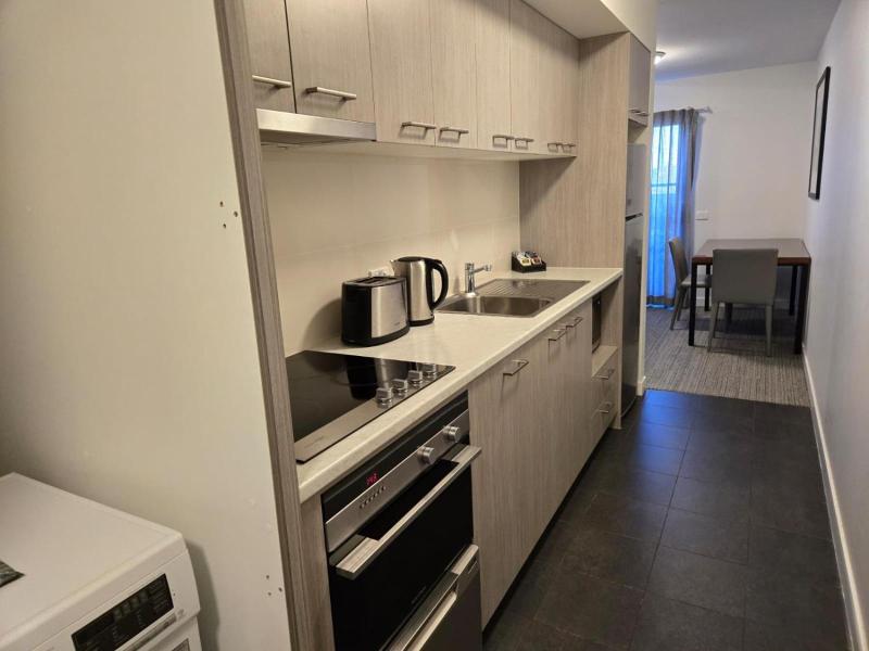Quest Melbourne Airport Apartments image