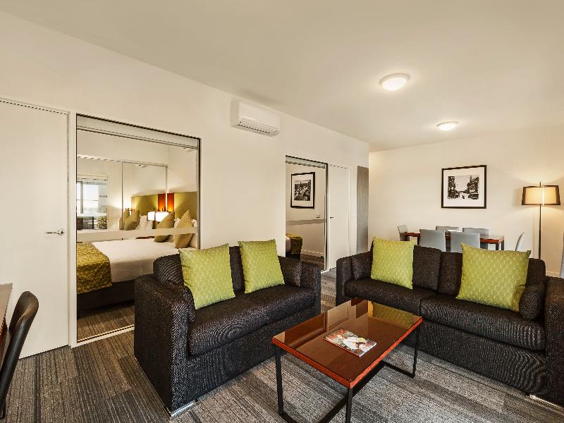 Quest Melbourne Airport Apartments image