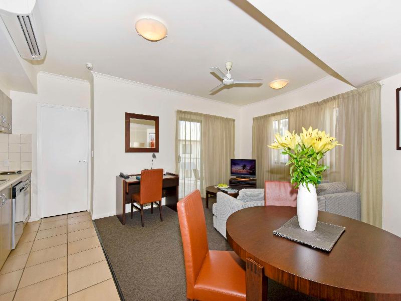 Metro Advance Apartments & Hotel Darwin image