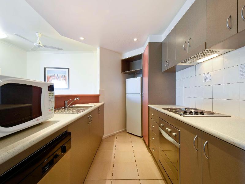 Metro Advance Apartments & Hotel Darwin image