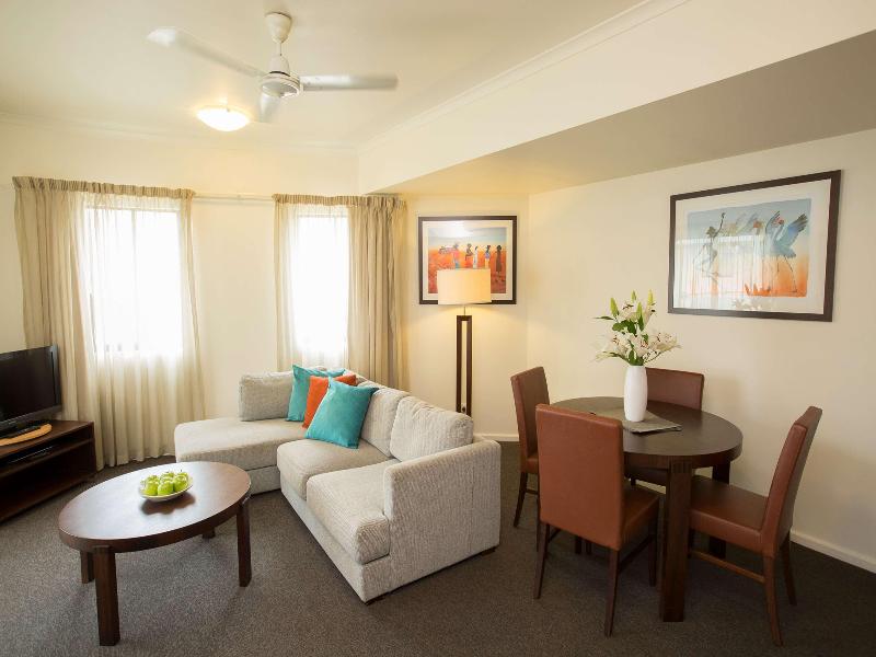 Metro Advance Apartments & Hotel Darwin image