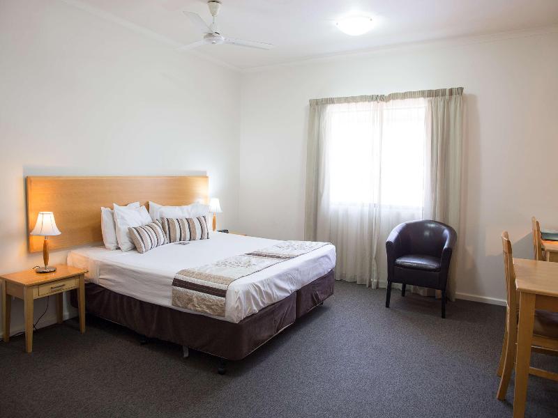 Metro Advance Apartments & Hotel Darwin image
