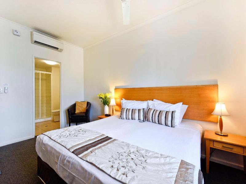 Metro Advance Apartments & Hotel Darwin image
