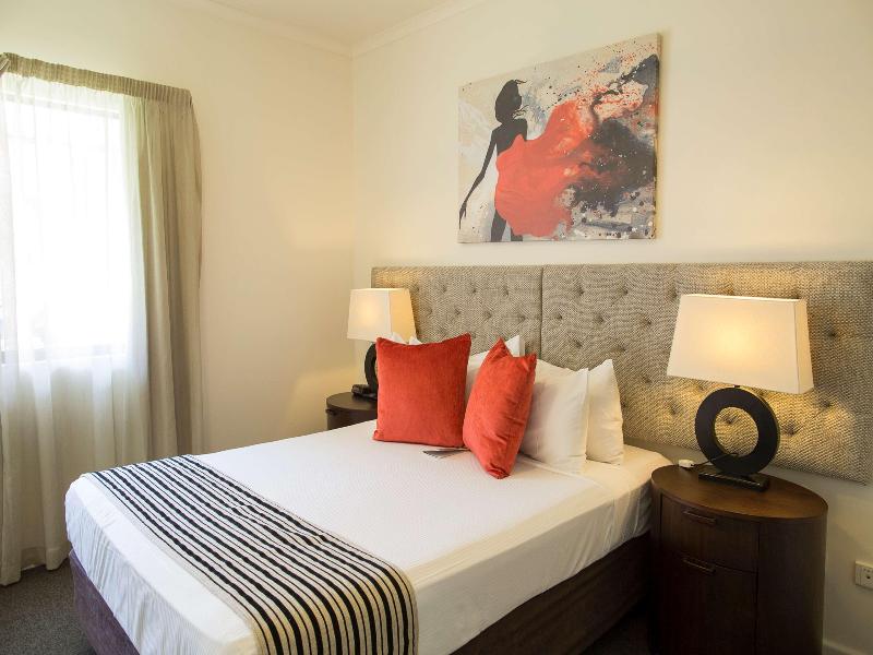 Metro Advance Apartments & Hotel Darwin image