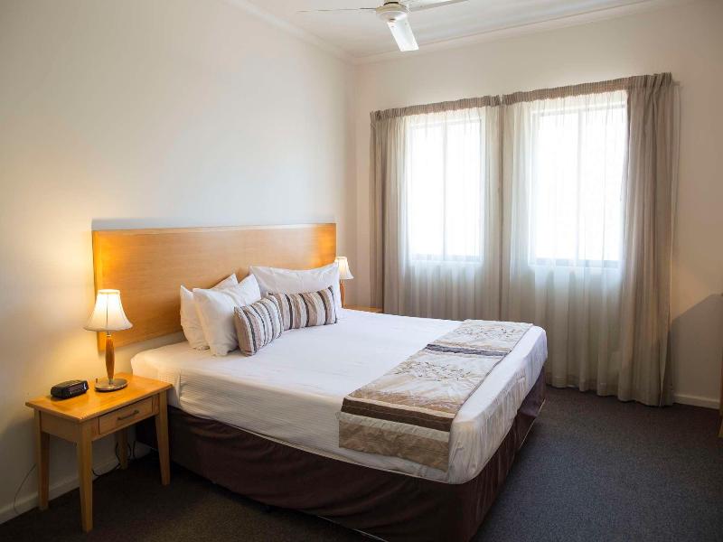 Metro Advance Apartments & Hotel Darwin image