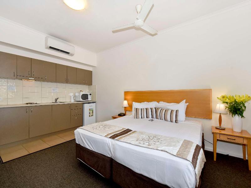 Metro Advance Apartments & Hotel Darwin image