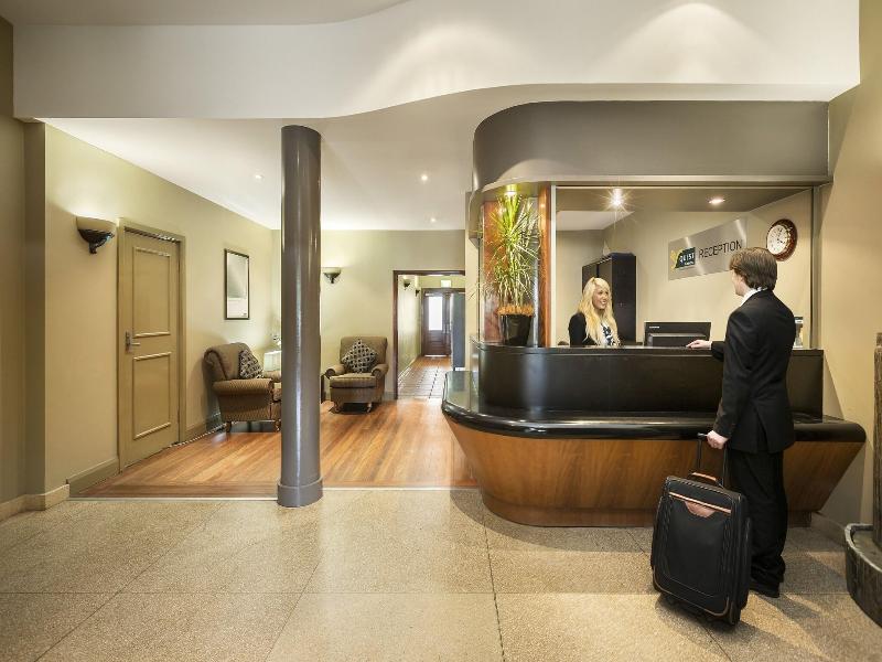 Quest Canberra Apartments image