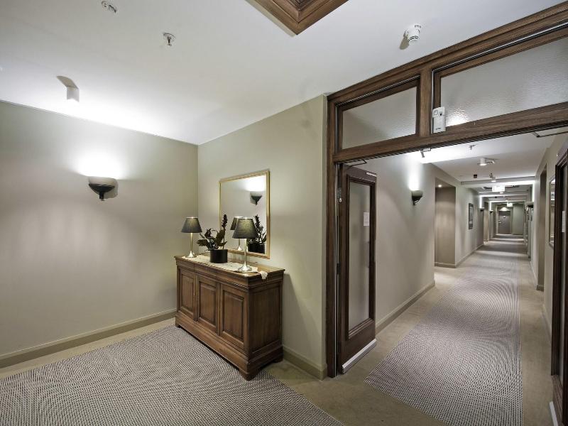 Quest Canberra Apartments image