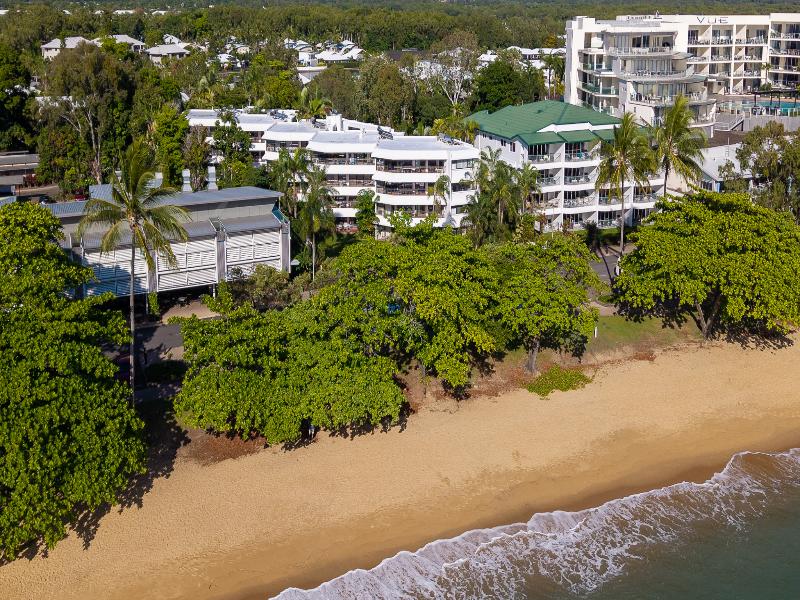 Roydon Beachfront Apartments image
