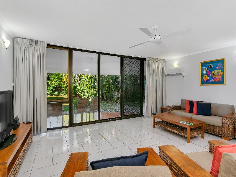 Roydon Beachfront Apartments image