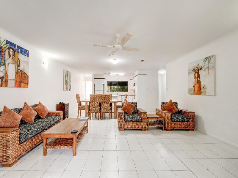 Roydon Beachfront Apartments image