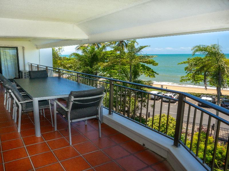 Roydon Beachfront Apartments image
