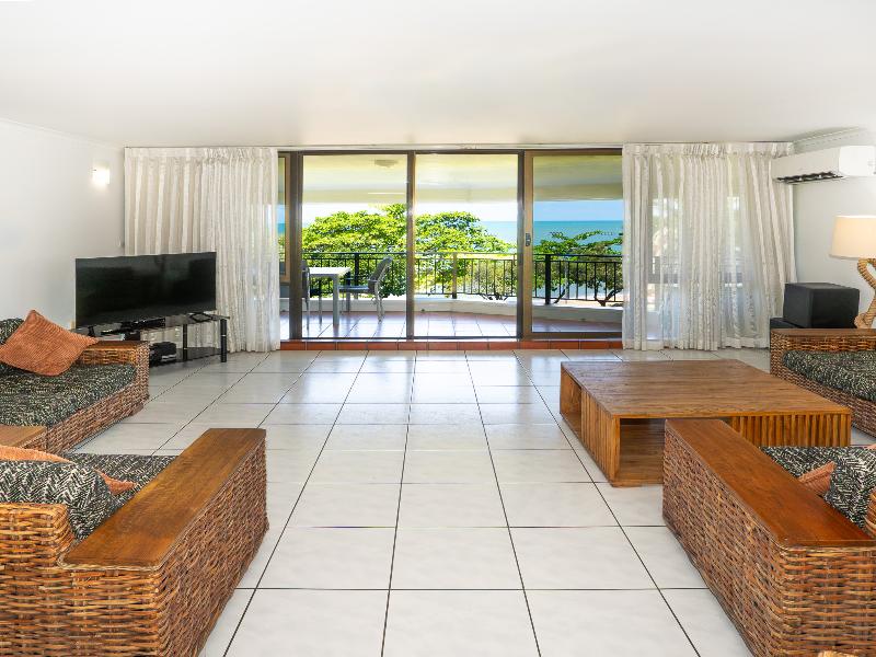 Roydon Beachfront Apartments image