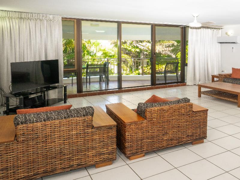 Roydon Beachfront Apartments image