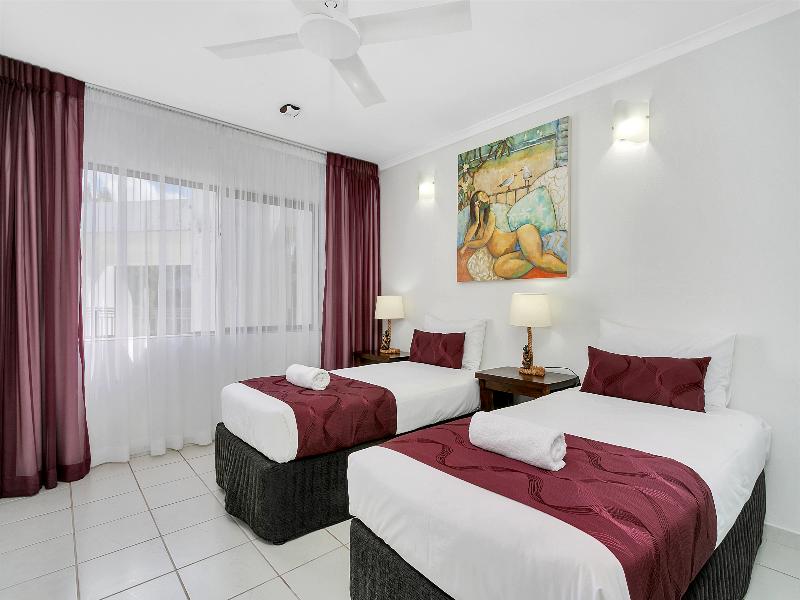 Roydon Beachfront Apartments image
