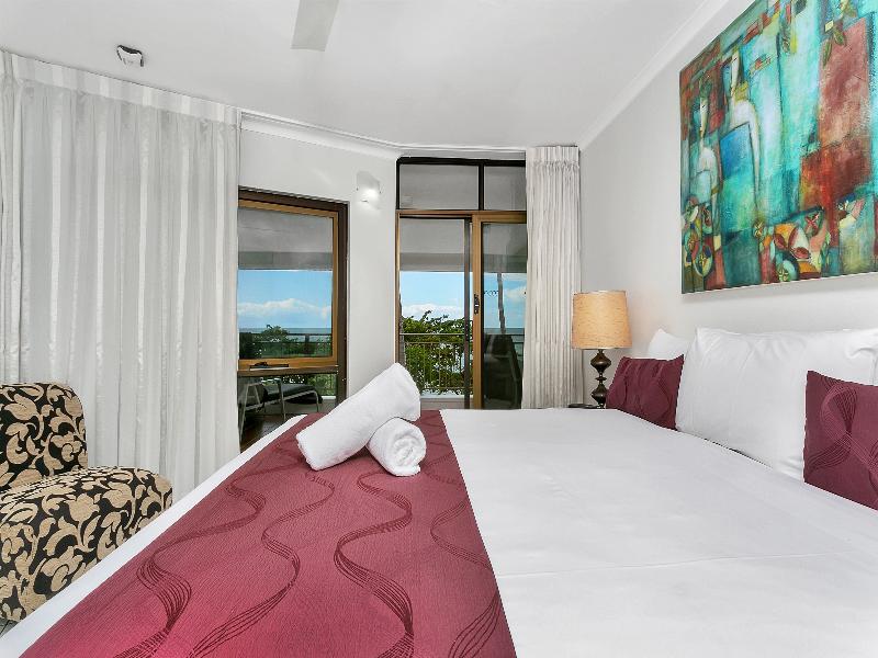 Roydon Beachfront Apartments image