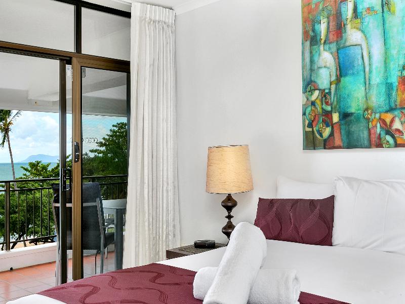 Roydon Beachfront Apartments image