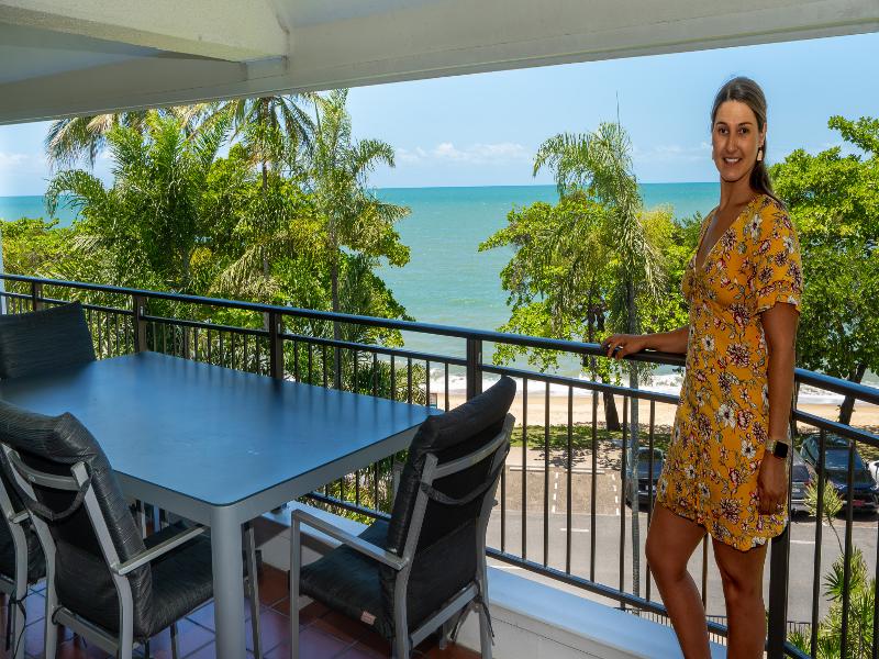 Roydon Beachfront Apartments image