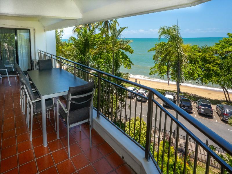 Roydon Beachfront Apartments image