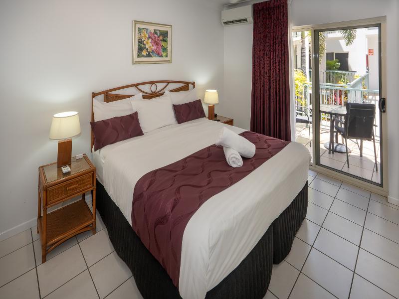Roydon Beachfront Apartments image