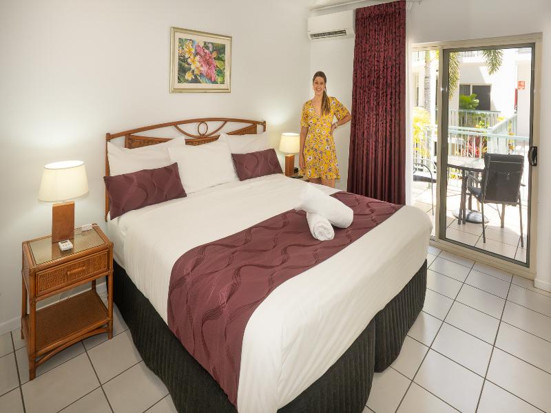 Roydon Beachfront Apartments image