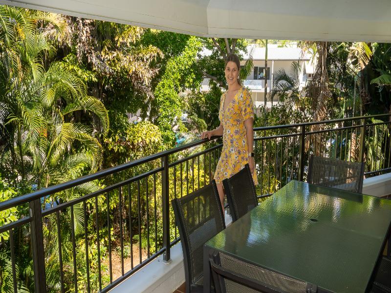 Roydon Beachfront Apartments image