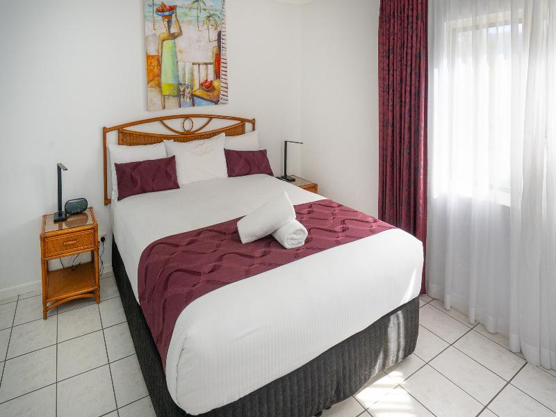 Roydon Beachfront Apartments image