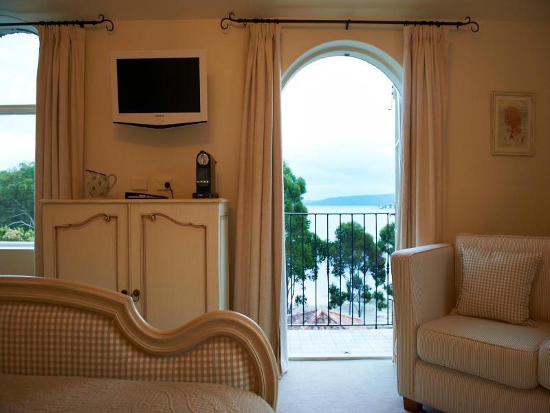 Villa Howden image