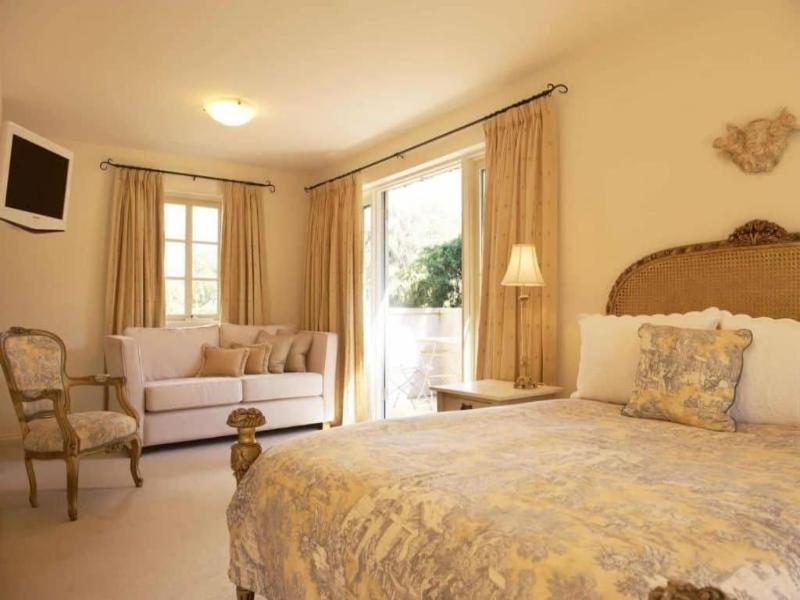 Villa Howden image
